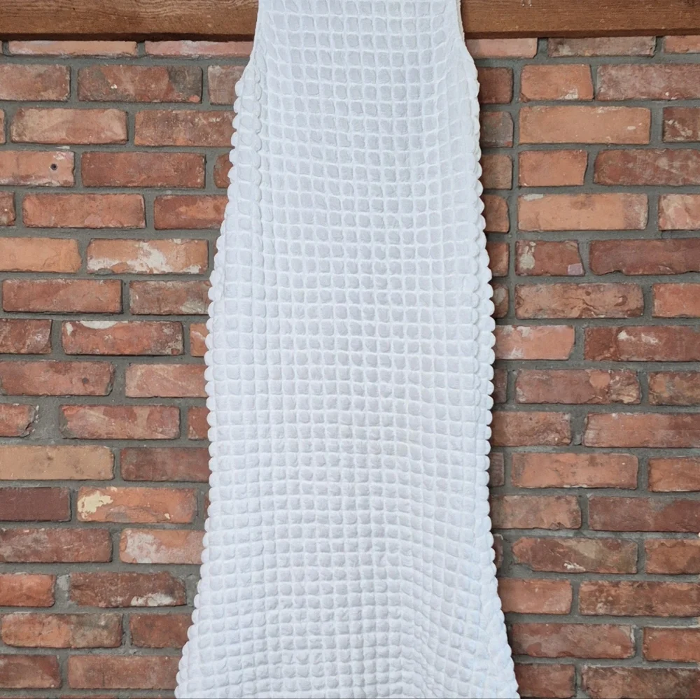 Jon & Anna White Textured Maxi Dress Waffle  NWT Dimensional White Intetesting - Picture 5 of 11